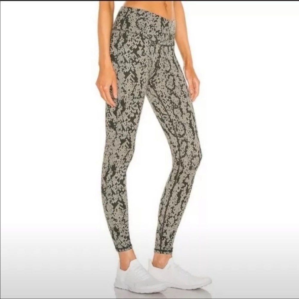 Varley snake print Century leggings small new - Picture 3 of 14